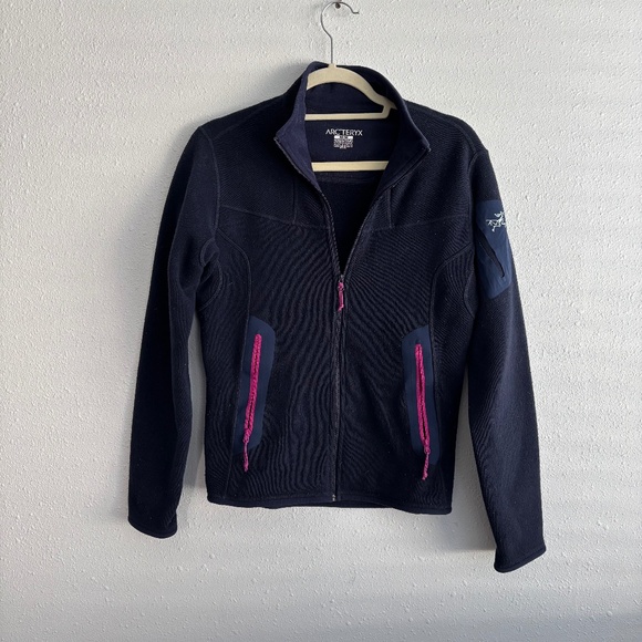 Arc'teryx Covert Cardigan Fleece Full Zip Navy Blue Pink Women’s Sweater Size M - Picture 1 of 6